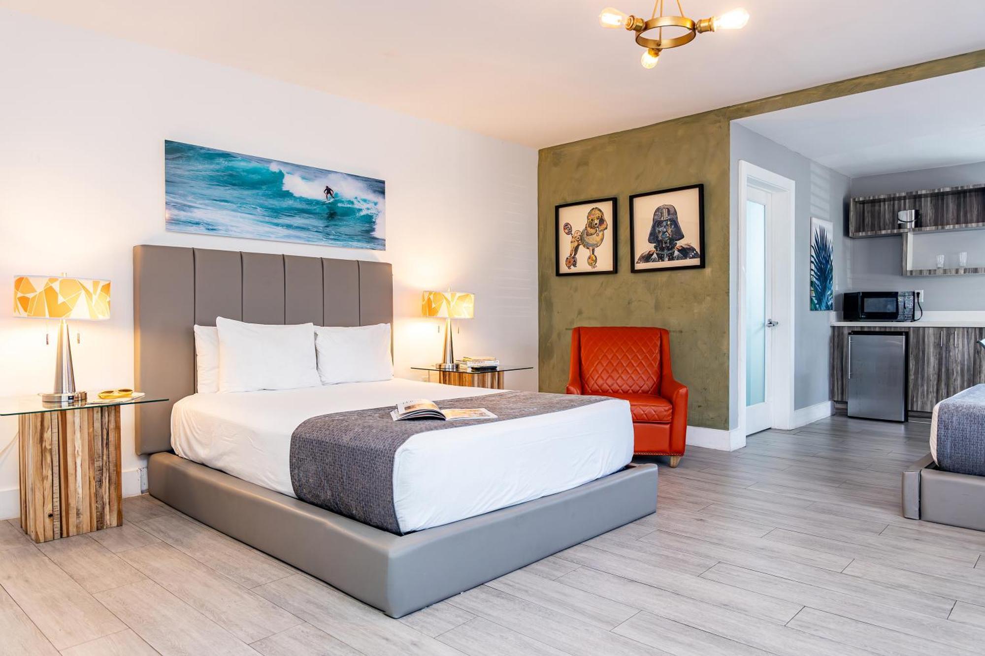 Beachside All Suites Hotel Маями Бийч Екстериор снимка