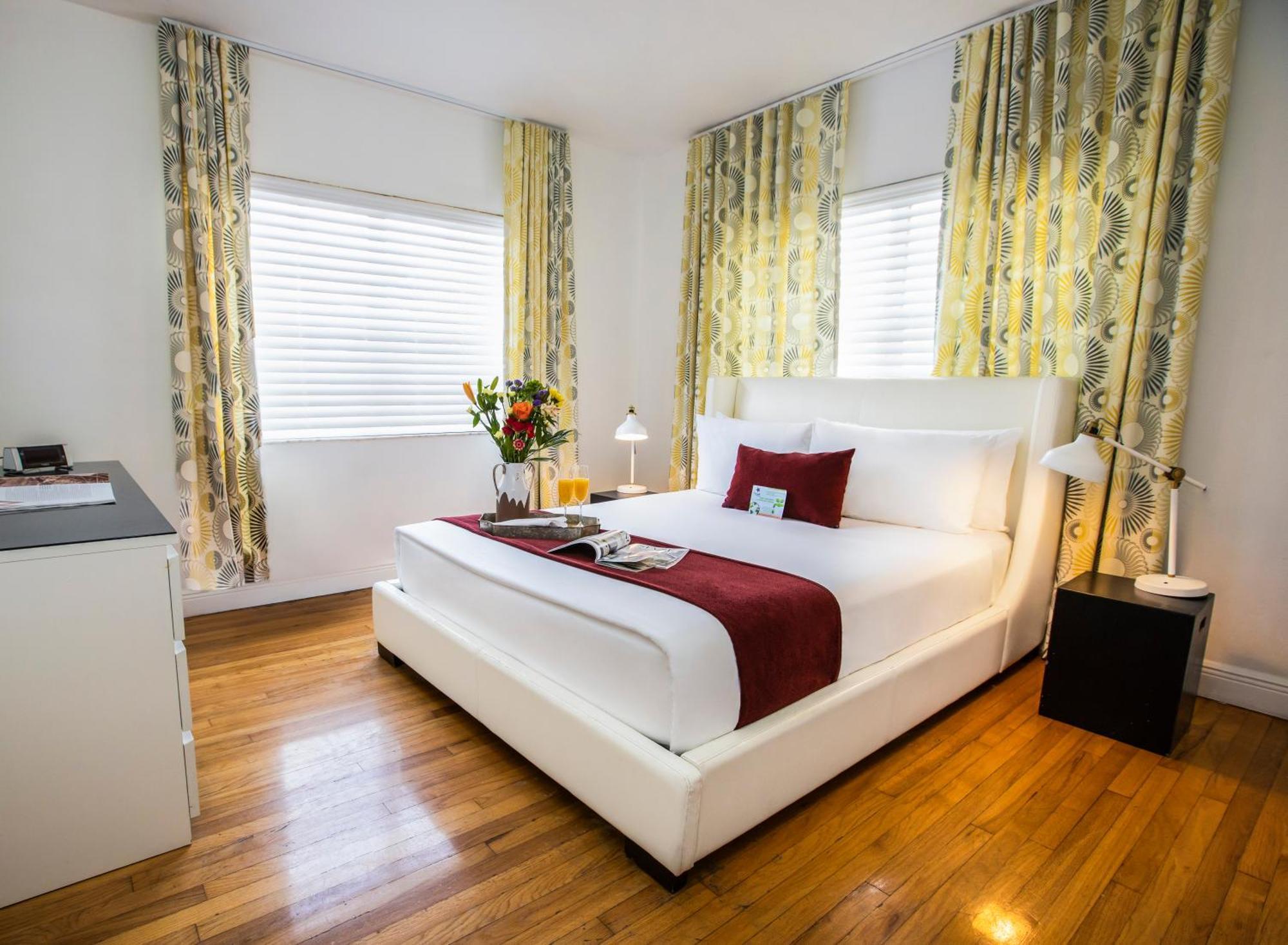 Beachside All Suites Hotel Маями Бийч Екстериор снимка
